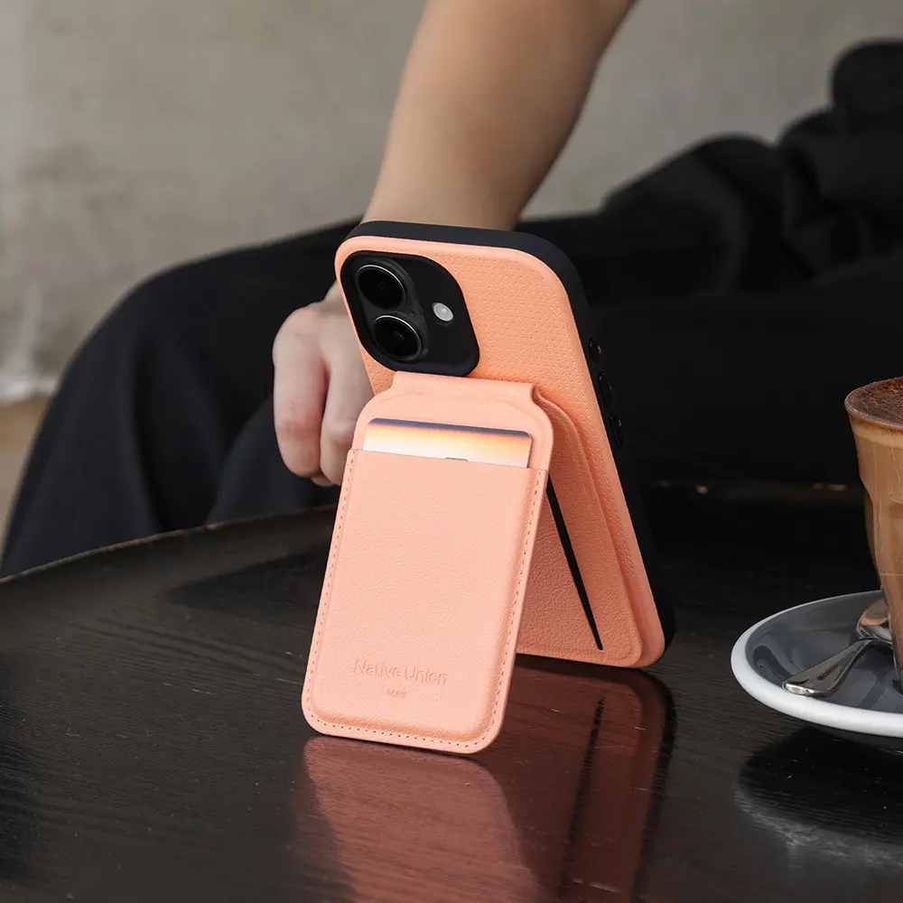 iPhone 17 Pro Max MagSafe Uyumlu Deri Dokulu Kılıf - Native Union Active