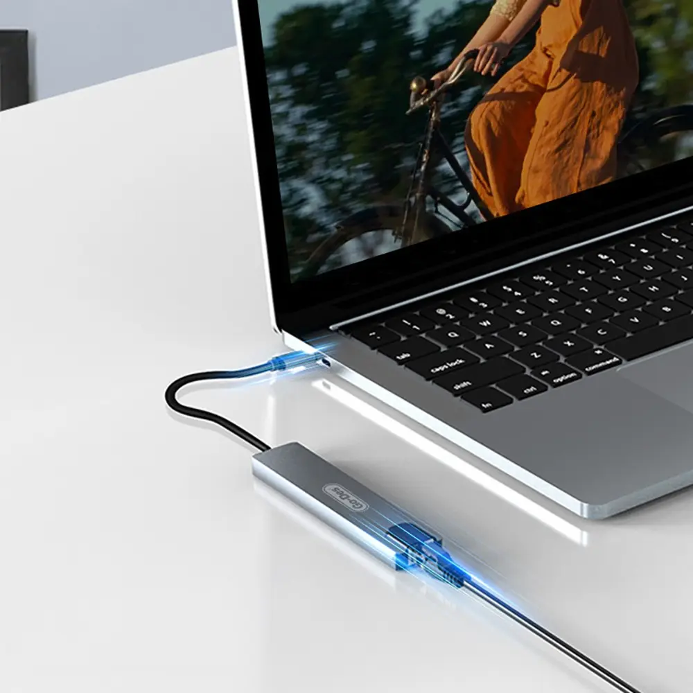 Go Des GD-9218 8'i 1 Arada Type-C Hub, USB 3.0, HDMI 4K, RJ45, SD/TF